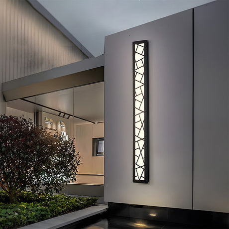 Utomhus Vattentät Vägglampa | 15.7–59 x 3.1 in | LED IP65 Lång Järn & Akryl Exteriör Armatur | Brick by Brick Carvallo