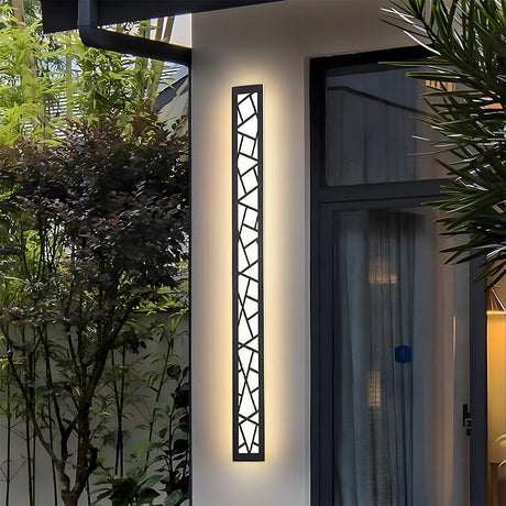 Utomhus Vattentät Vägglampa | 15.7–59 x 3.1 in | LED IP65 Lång Järn & Akryl Exteriör Armatur | Brick by Brick Carvallo