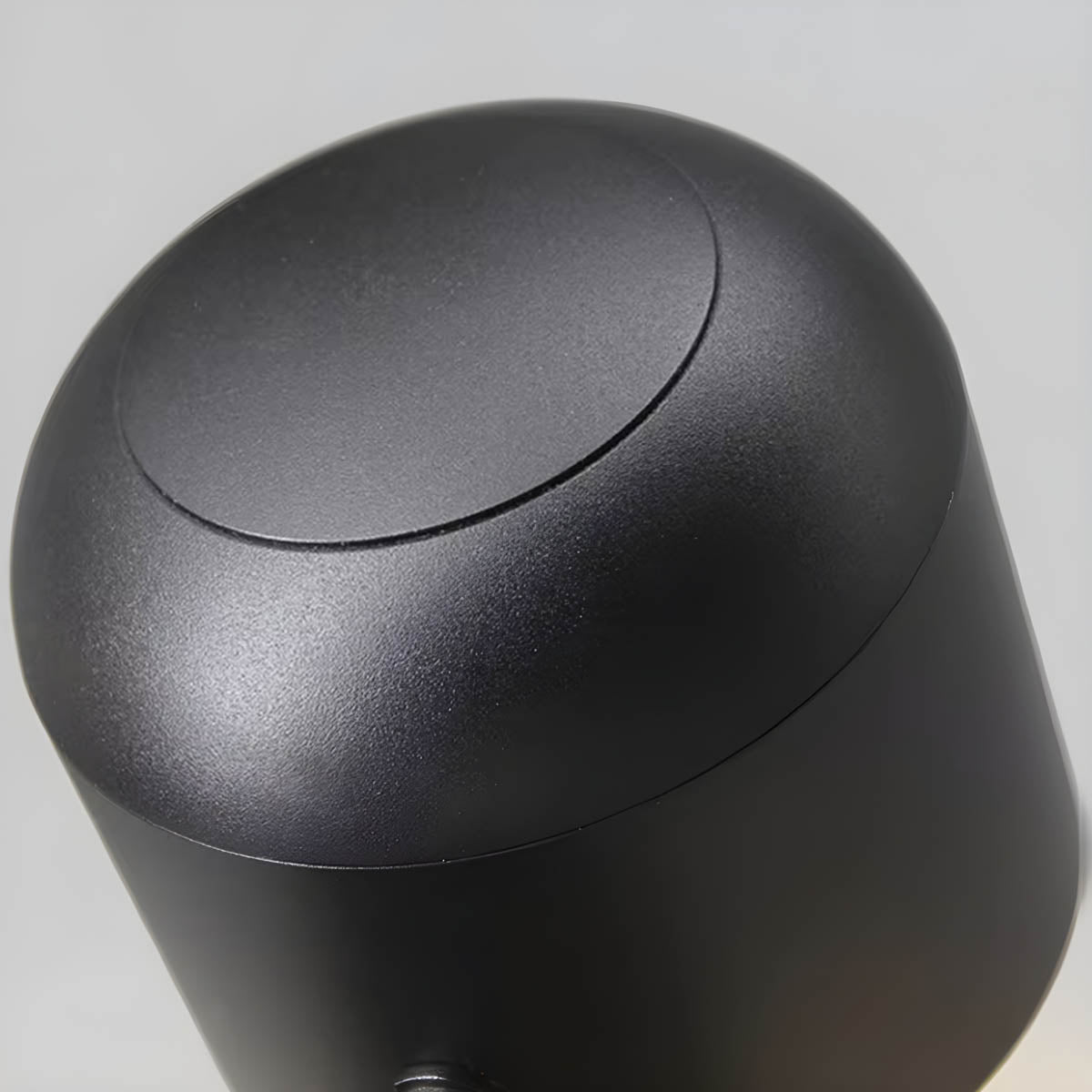 Carvallo – Dimmbar vägglampa med minimalistisk design och roterbar huvud Carvallo