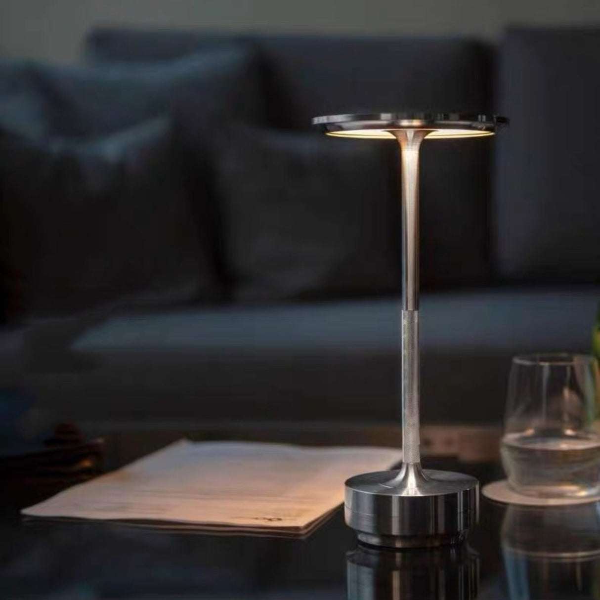 Fenna LED-bordslampa i japansk stil – Uppladdningsbar, Modern atmosfärbelysning Carvallo