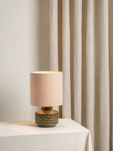 Glaserad Keramisk Bordsbelysning | Mid-Century Nattduksbordslampa | Naturlig Linneskärm | 15" | Brick by Brick Carvallo