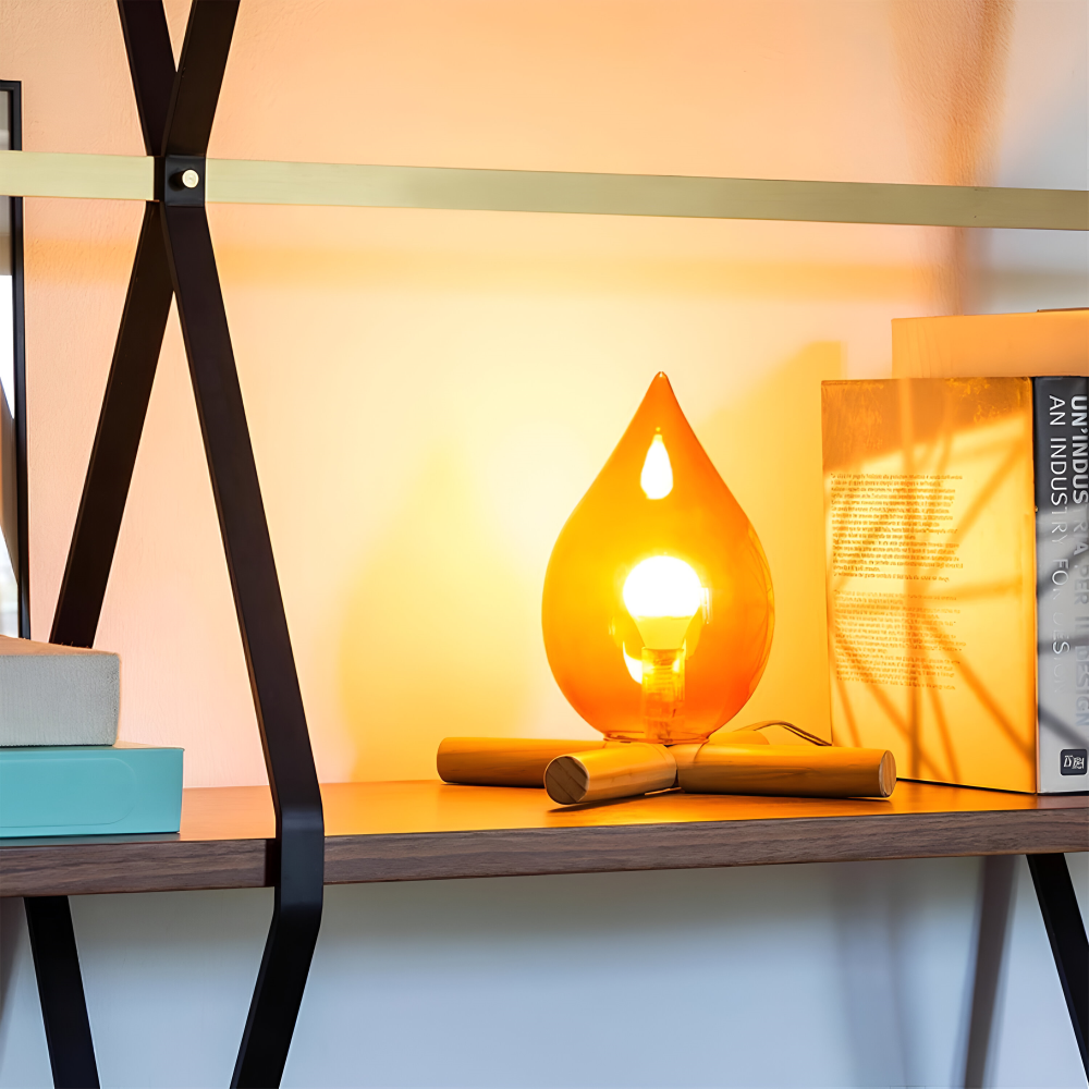 EmberNest Retro Bordslampa – LED Flammeffekt med Träfot Hemnix