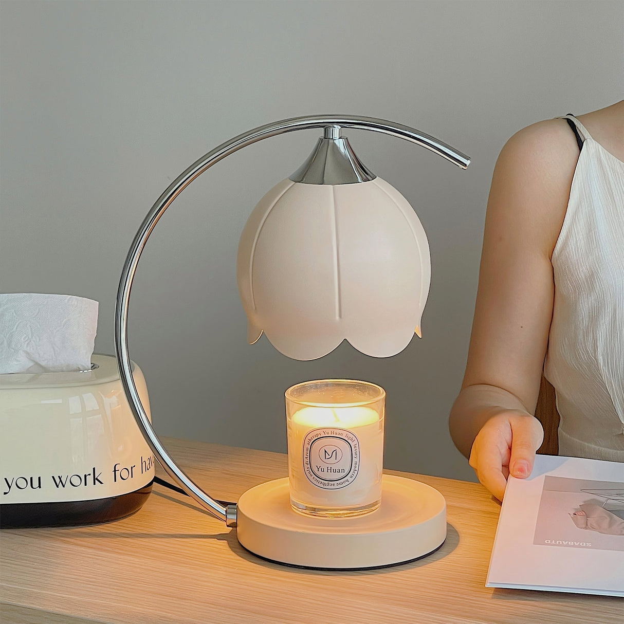 Bordslampa med ljusvaxsmältare Carvallo