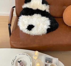 CozyNest – Plyschig golvmatta med panda-tema MILA Sverige