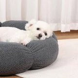 Blomformad Plysch Husdjursbädd Mysig Stötta Stilren Design Carvallo