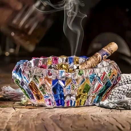 Elegant kristallaskfat för cigaretter – Premiumglasdesign MILA Sverige