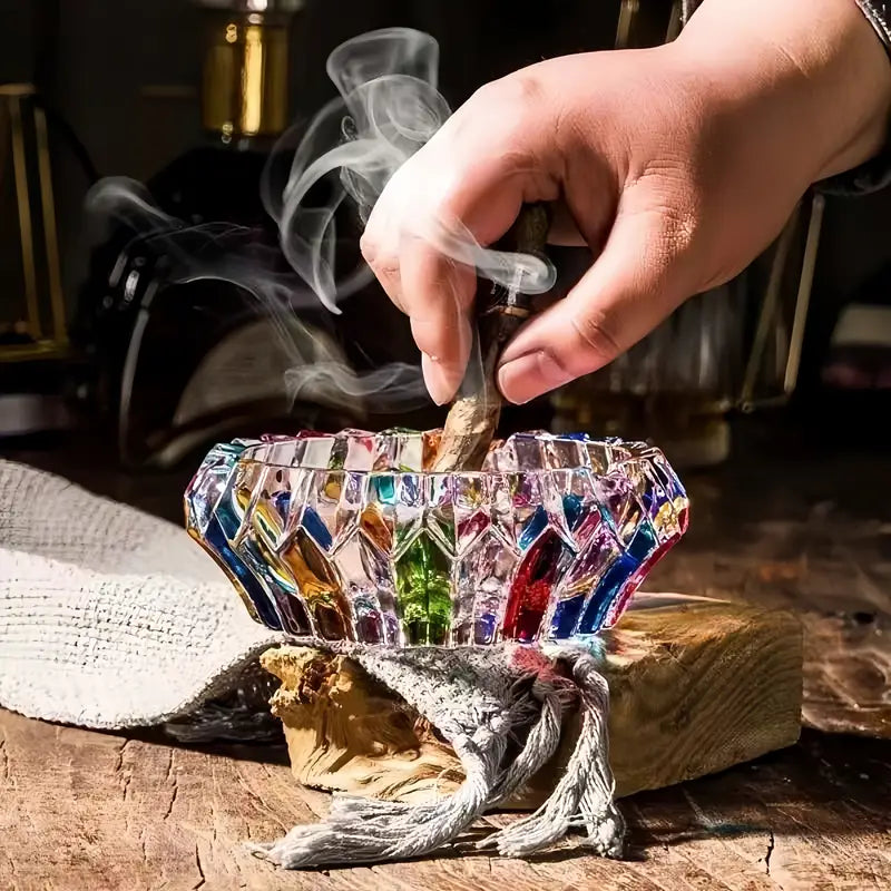 Elegant kristallaskfat för cigaretter – Premiumglasdesign MILA Sverige