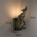 GoldenGaze - Modern Art Deco Vägglampa med Guld Ansiktsdesign Carvallo