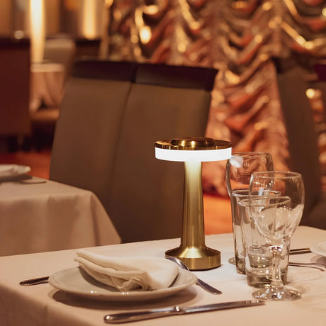 Bordlampa Metall LED Uppladdningsbar Dimmbar Ljus Carvallo