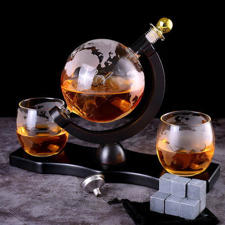 Kristall-Whiskykaraff med glas – Världskuladesign | Dekorativ för kontor & hem Carvallo