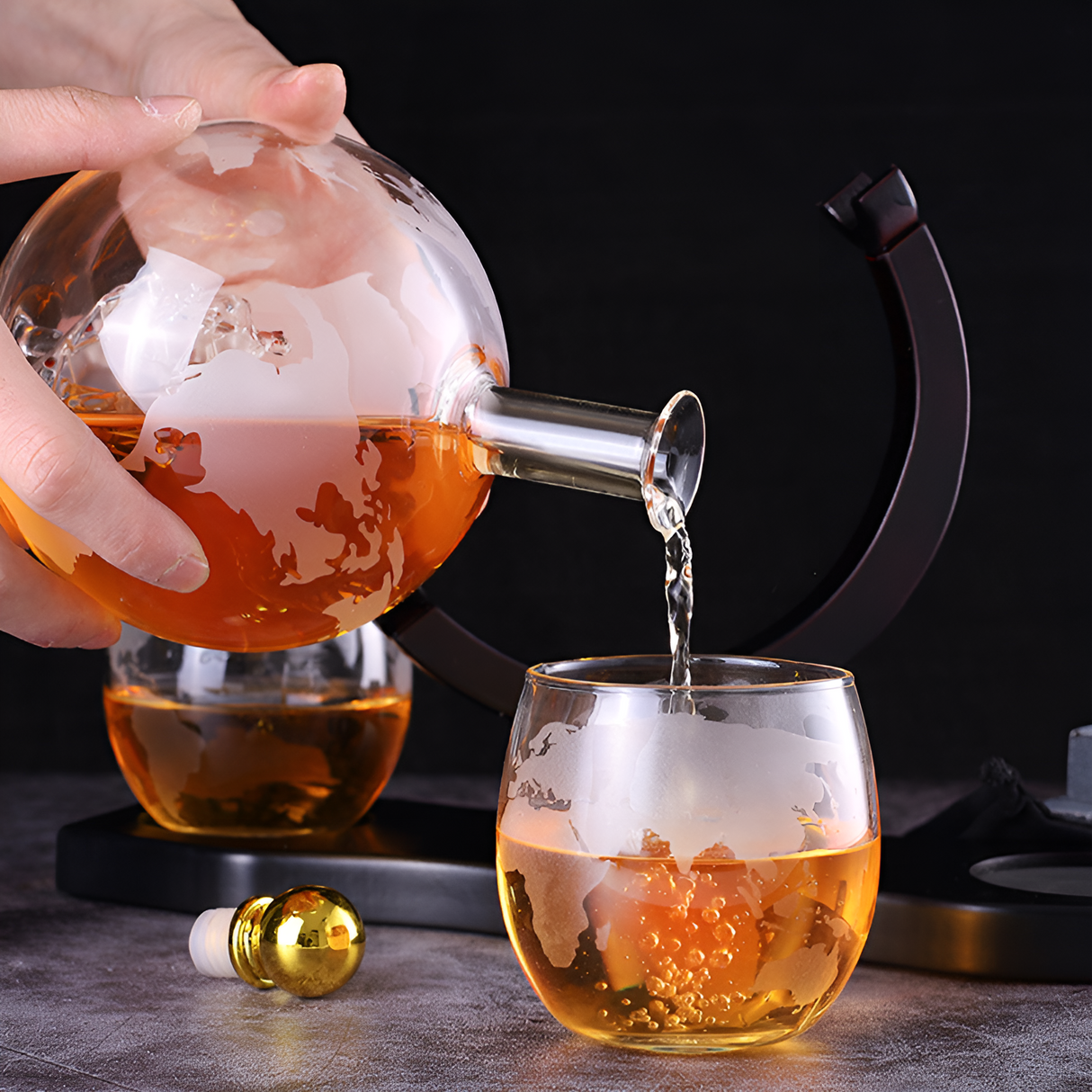 Kristall-Whiskykaraff med glas – Världskuladesign | Dekorativ för kontor & hem Carvallo