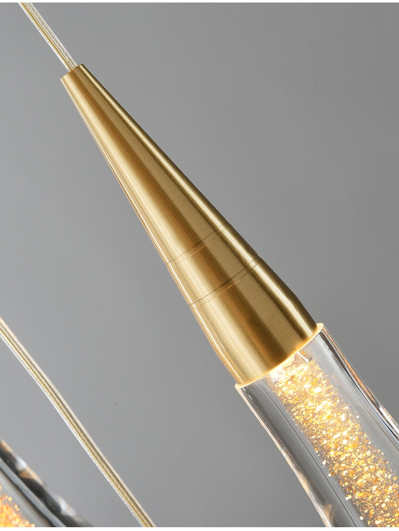 LumaDrop – Kristall Teardrop Taklampa med Elegant Skimmer Hemnix