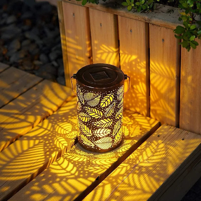 Luminous Leaf Lantern - Elegant Solenergid design Carvallo