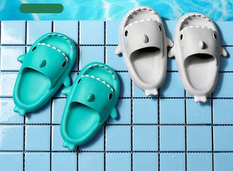 Tofflor med babyhaj Bellasverige