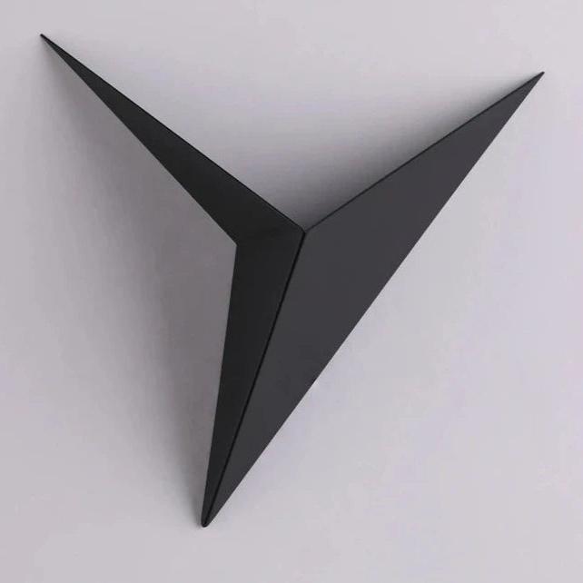 Carvallo - Elegant trekantig väggbelysning för modern inredning Carvallo