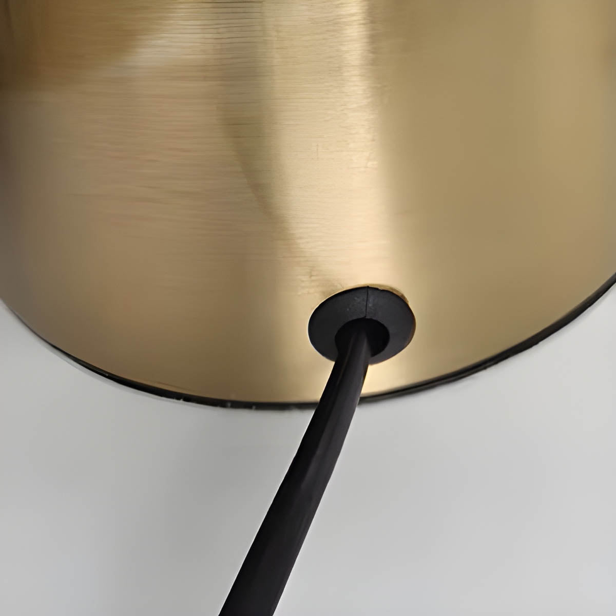 Carvallo – Lyxig Bordslampa med Modern Elegans och Glasdetaljer Carvallo