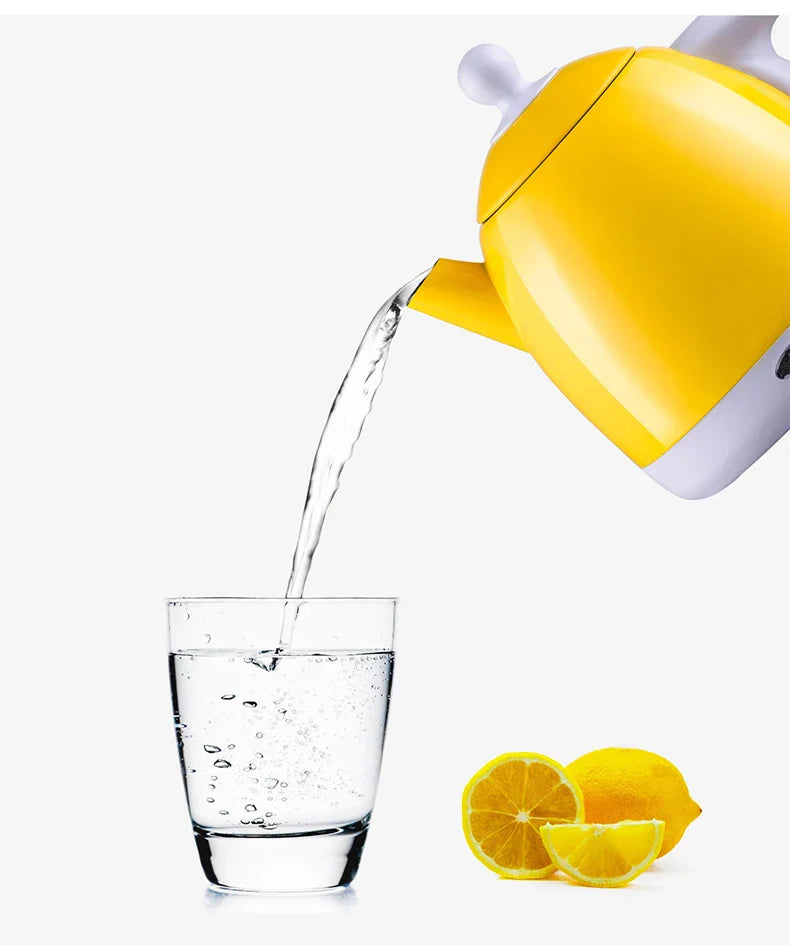 Royallure Isolerad Elektrisk Vattenkokare – Snabbkokning, Automatisk Avstängning, Koka-Torra Säkerhet, Färgglad Design Carvallo