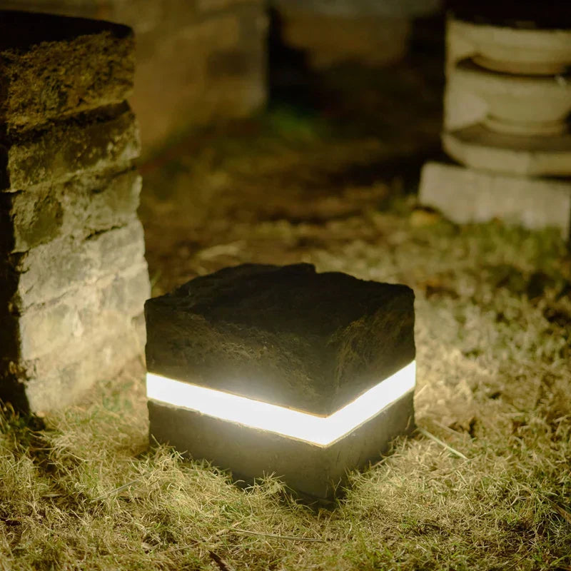 Carvallo LED trädgårdslampa stenutseende | IP65 väderbeständig | Varm- & kallvit | 24x20 cm | 50.000 timmars livslängd Carvallo