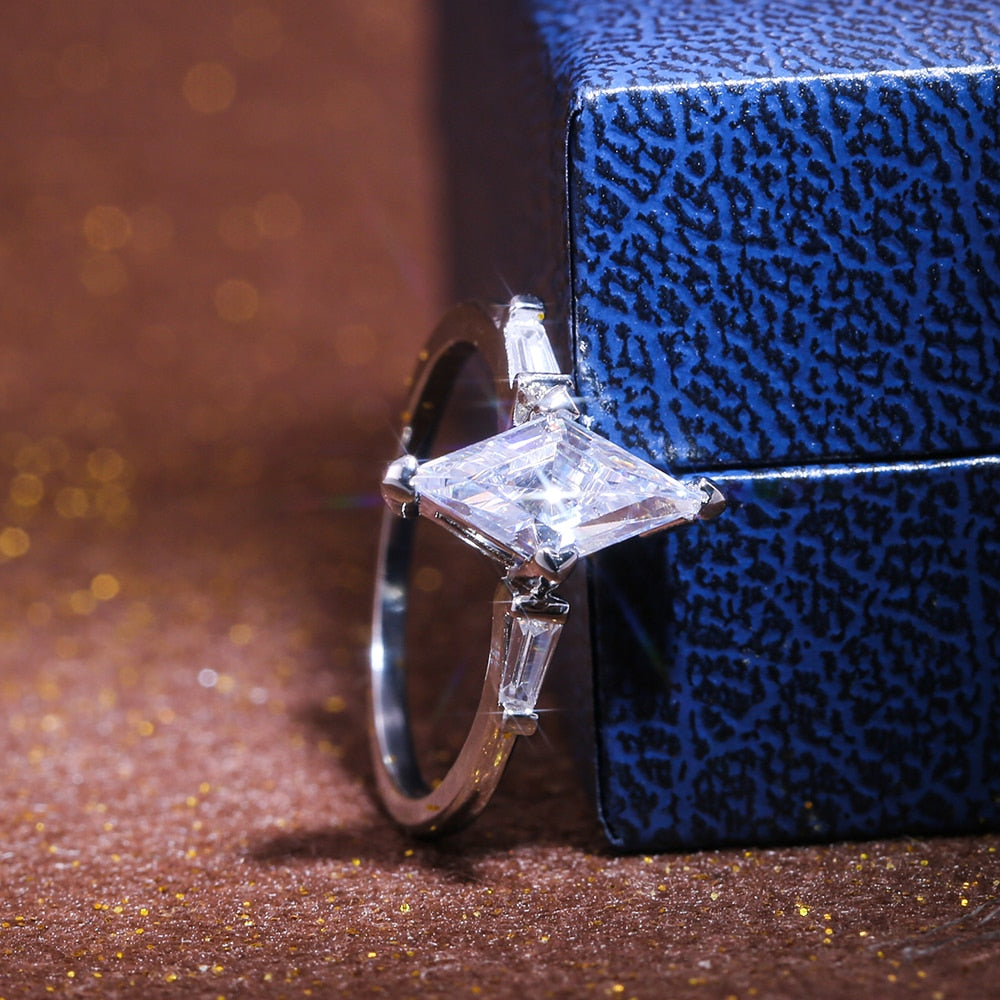 Hästöga Solitaire förlovningsring-Jewelry for women-Hemnix-Hemnix