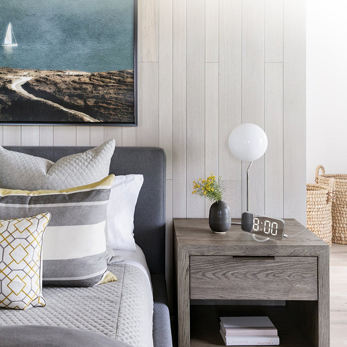 Spegel LED Digital Väckarklocka med USB-portar och minnesfunktion Carvallo