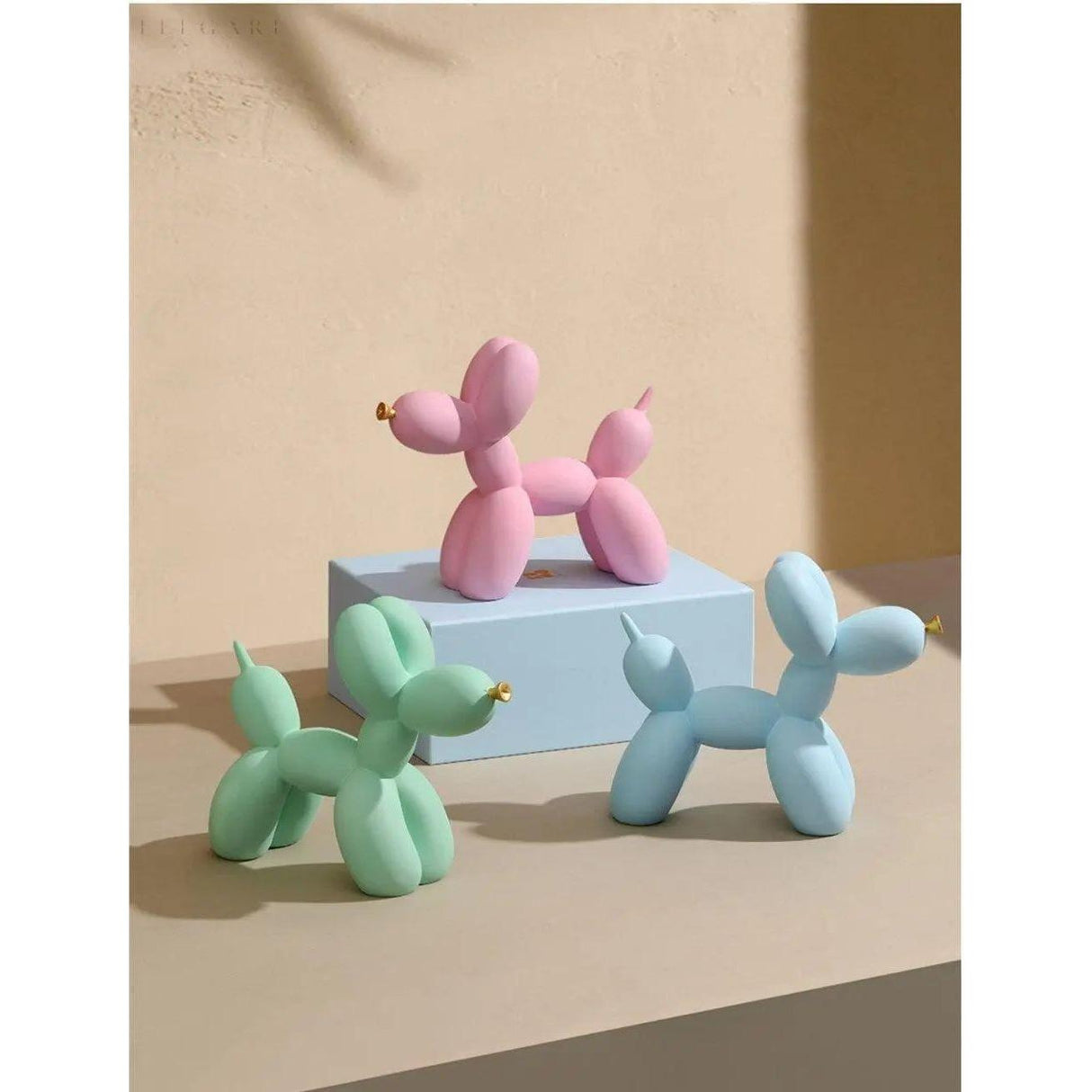 Haku - Ballonghundfigur med gyllene nos Carvallo