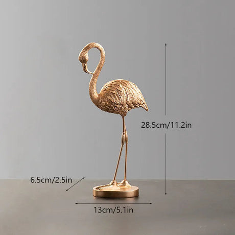 Lyxig gyllene flamingoskulptur - Elegant tropisk fågelstaty för modern heminredning MILA Sverige