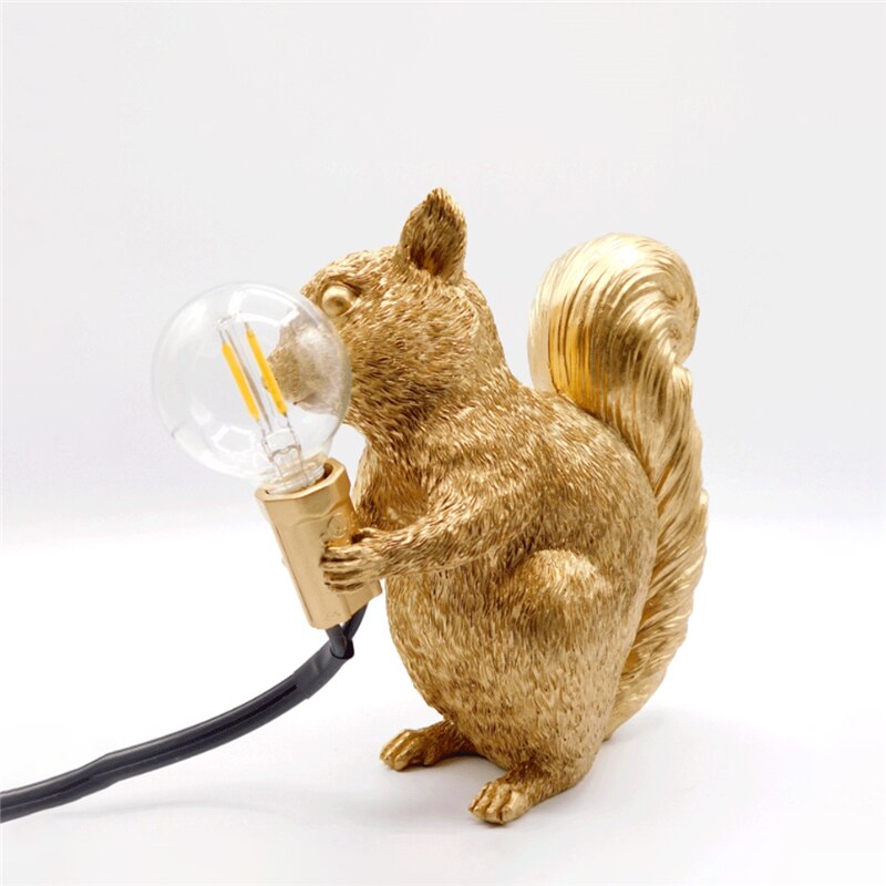 SquirrelGlow LED Bordsdesk | Söt Design & Varm Ljus för Barn/Rum Carvallo