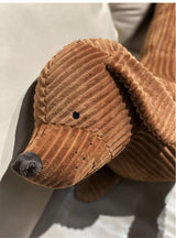 Jättetaxkudde – Ultramjuk plyschkudde för kramar och heminredning MILA Sverige