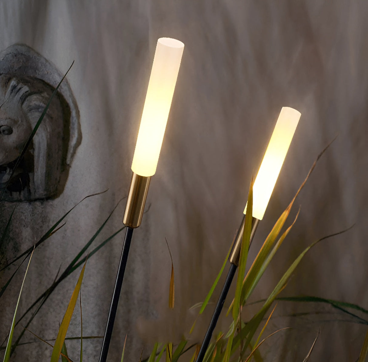 Carvallo - Modern solcelldriven LED-pinnlampa för bekväm utomhusbelysning Carvallo