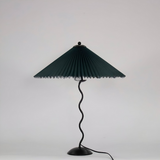 OrigamiGlow – Elegant LED-lampa med vågigt design för modern belysning Carvallo