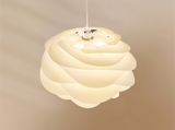 Aurora Taklampa – Stilren PVC Pendel i Blomdesign Hemnix