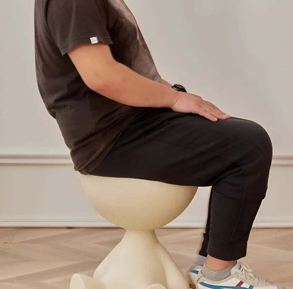 Carvallo – Runt sidobord med modern design och multifunktionell användning Carvallo