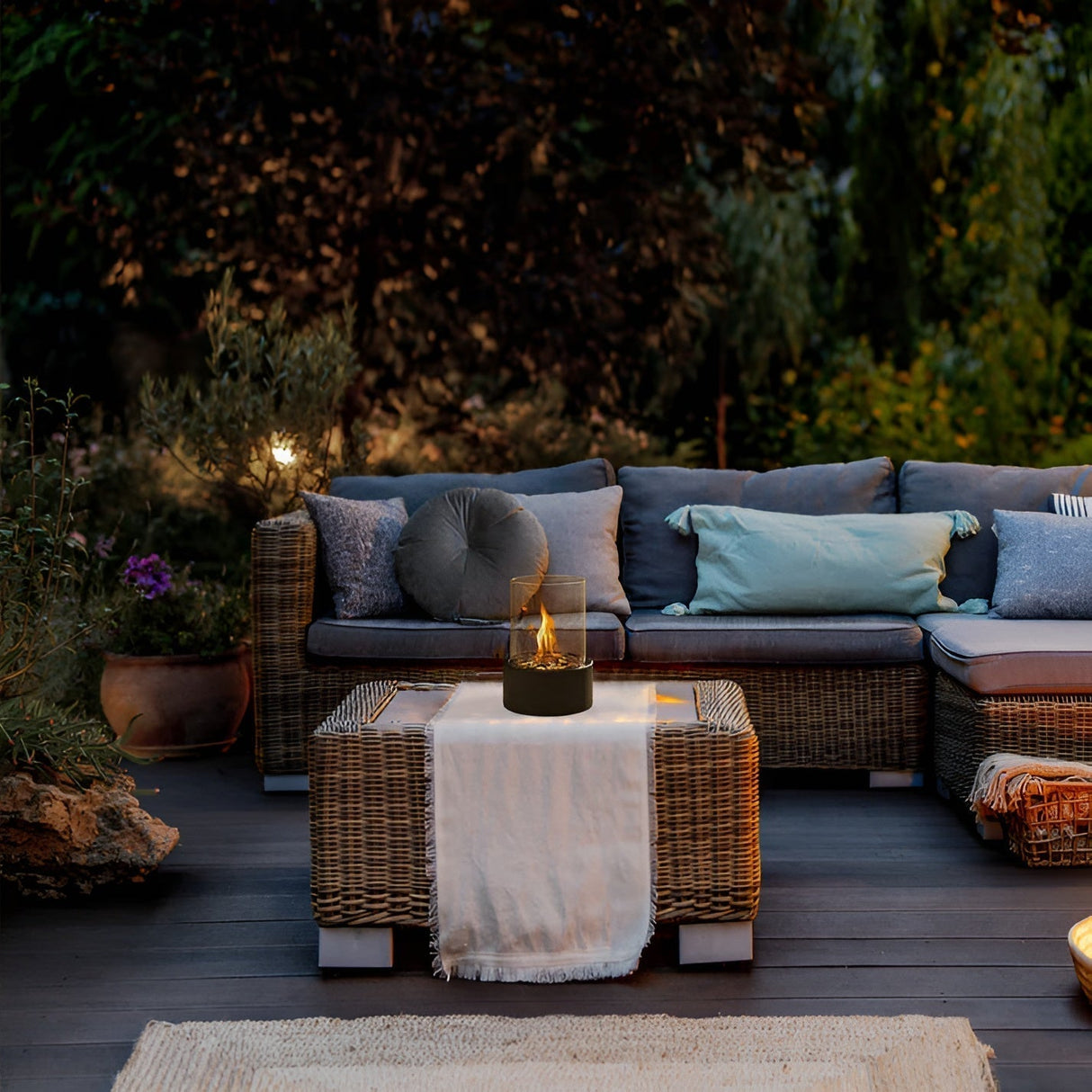 Modern Bordskamin | Slank Metallbas & Ren Bränning för Inomhus/Utemiljö Carvallo