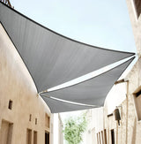 ShadeMaster – Vattenavvisande trekantigt UV solsegel med vikbart och bärbart design för utomhustäckning Carvallo