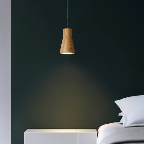 NatureGlow – Pendellampa med konisk design och mjukt ljus Carvallo