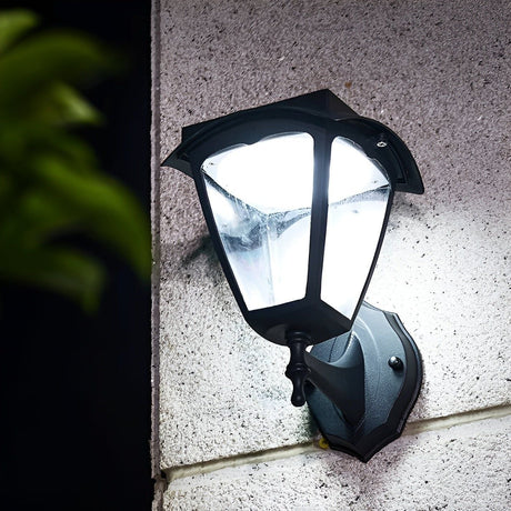 NordicLuxe Lampa - Modern Vattentät Vägglampa för Utomhus Carvallo