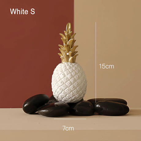 Nordic Ananas-deko-objekt av resin – Modernt heminredning, tropiskt inspirerad dekoration Carvallo