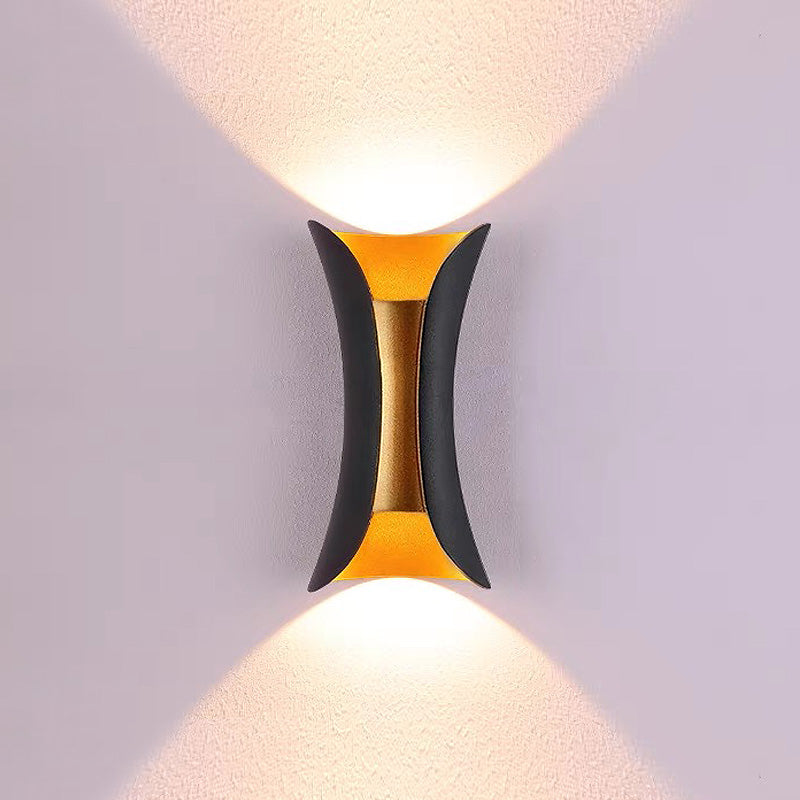 Vattentät LED Vägglampa | 7.9–11.8 x 3.9–4.7 tum | Aluminium & Glas | IP65 Klassad Modern Utomhusbelysning | Brick by Brick Carvallo