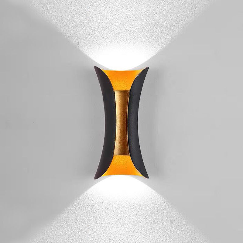 Vattentät LED Vägglampa | 7.9–11.8 x 3.9–4.7 tum | Aluminium & Glas | IP65 Klassad Modern Utomhusbelysning | Brick by Brick Carvallo
