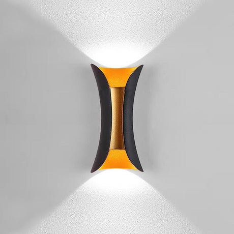 Vattentät LED Vägglampa | 7.9–11.8 x 3.9–4.7 tum | Aluminium & Glas | IP65 Klassad Modern Utomhusbelysning | Brick by Brick Carvallo
