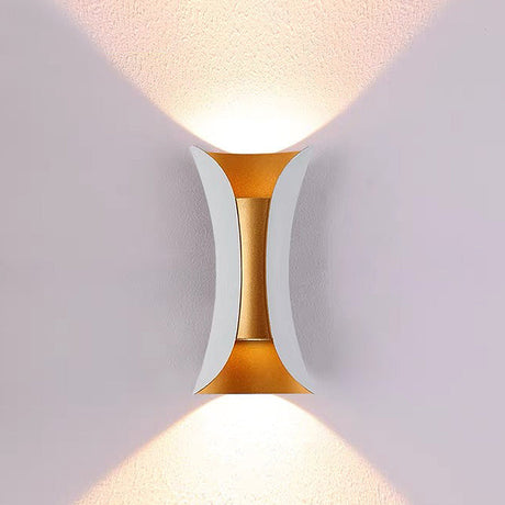 Vattentät LED Vägglampa | 7.9–11.8 x 3.9–4.7 tum | Aluminium & Glas | IP65 Klassad Modern Utomhusbelysning | Brick by Brick Carvallo