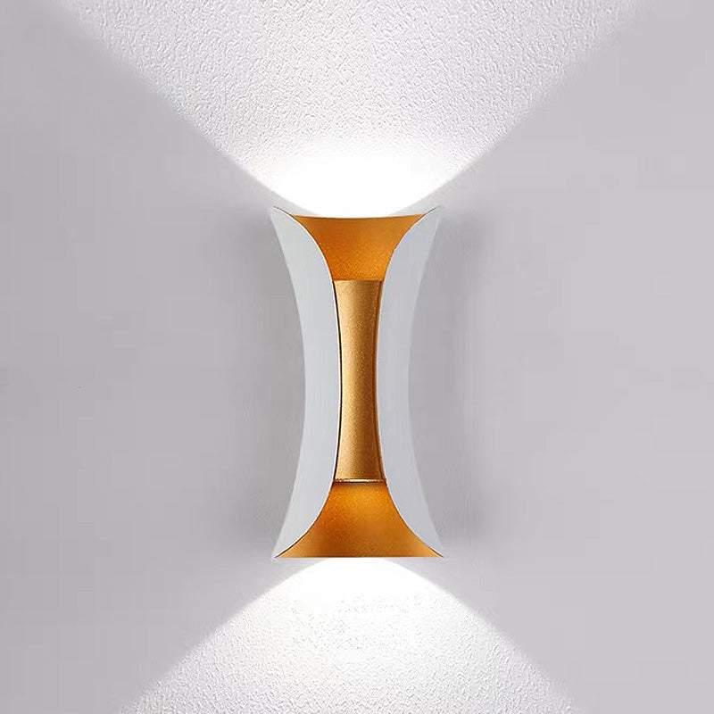 Vattentät LED Vägglampa | 7.9–11.8 x 3.9–4.7 tum | Aluminium & Glas | IP65 Klassad Modern Utomhusbelysning | Brick by Brick Carvallo