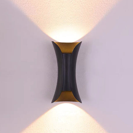 Vattentät LED Vägglampa | 7.9–11.8 x 3.9–4.7 tum | Aluminium & Glas | IP65 Klassad Modern Utomhusbelysning | Brick by Brick Carvallo