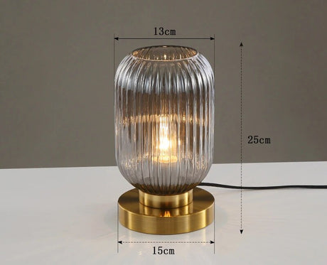 Isa Kristallbordslampa - Skandinavisk designglaslampa, modern elegant inredning Carvallo