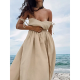 Jana Dress - Rygglös sommarklänning med justerbara axelremmar Carvallo