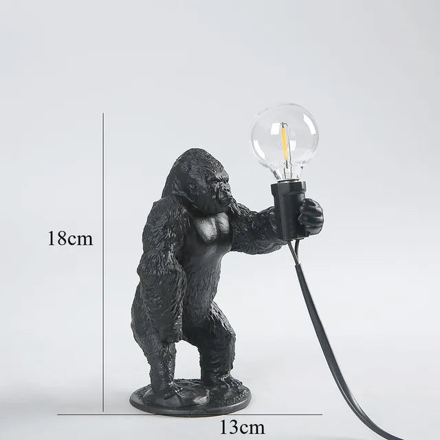 GorillaLux - Unik Gorilla Bordslampa | Modern Djurarmatur med Varm LED Belysning Carvallo