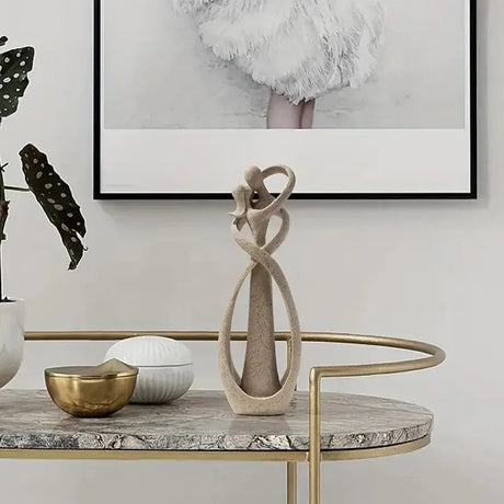 Carvallo – Romantisk Harpiks Skulptur med Tidlös Elegant Carvallo