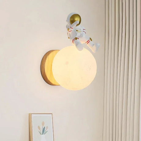 MoonGlow – Magisk månlampa med lugnande glöd och elegant design Carvallo