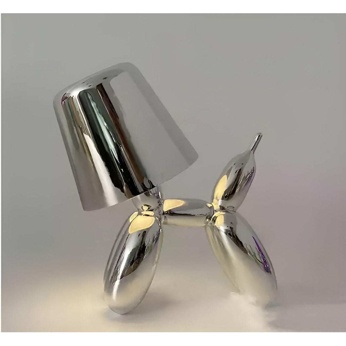 Pawsitive Glow: Kreativ elektropläterad hundlampa för det trendiga hemmet eller kontoret Carvallo