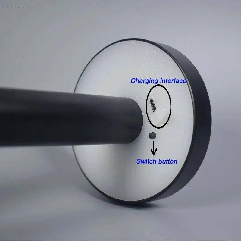 Lumina Glo - Minimalistisk dimbar LED-bordslampa Carvallo